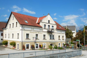 Отель Landgasthof Buchner, Адмонт